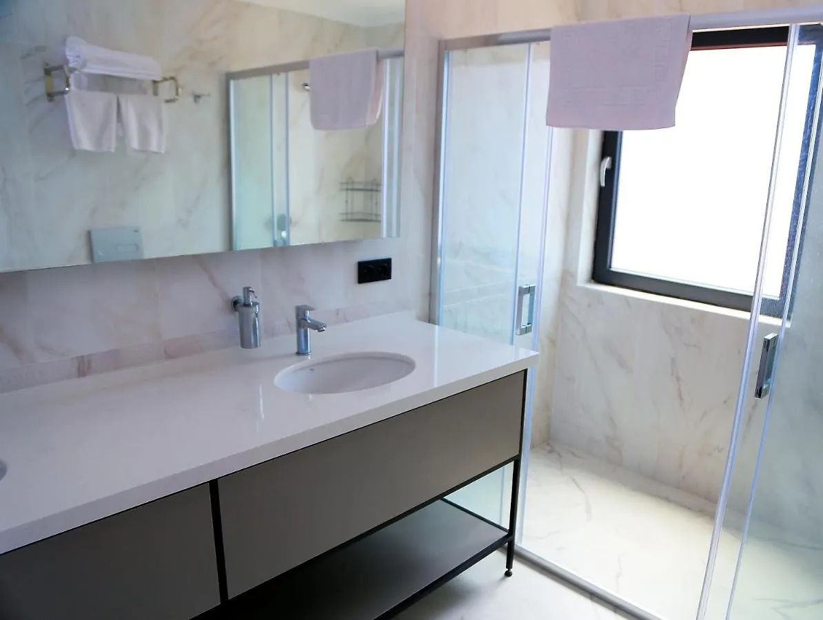 ***  Senyildiz Hotel Izmir Turkey